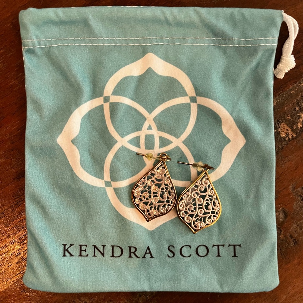 Kendra Scott Addie Gold Drop Earrings in Filigree Mix